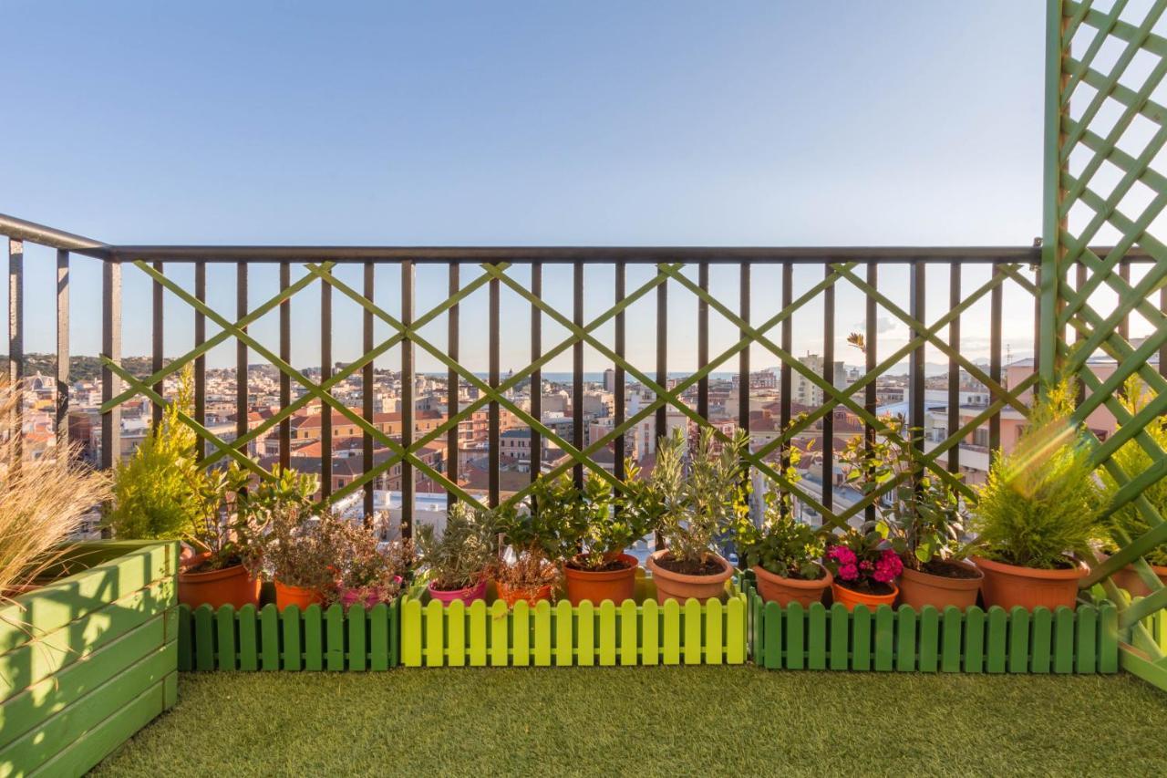 Eleventh Floor Suites Cagliari Exterior foto