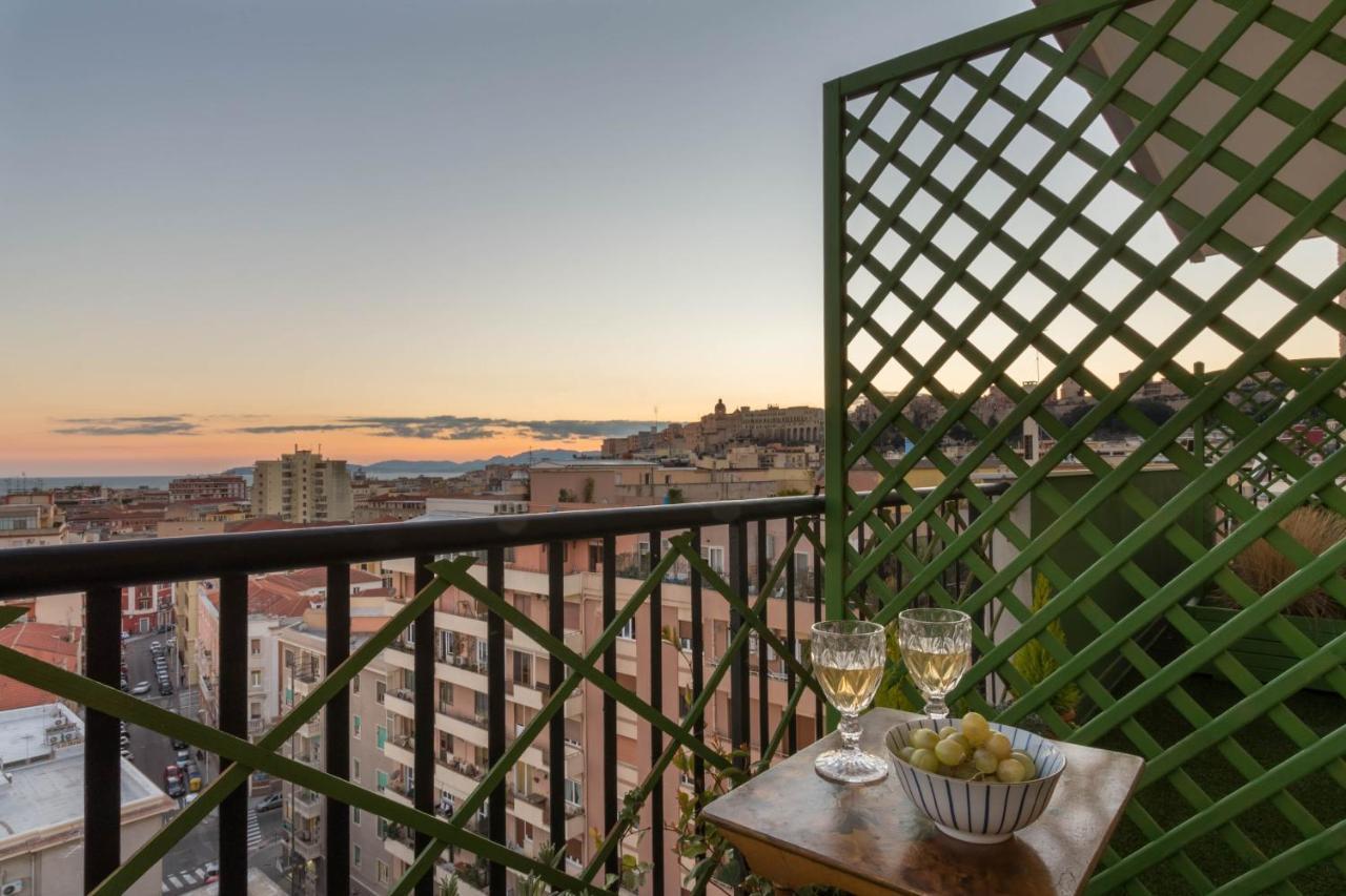 Eleventh Floor Suites Cagliari Exterior foto